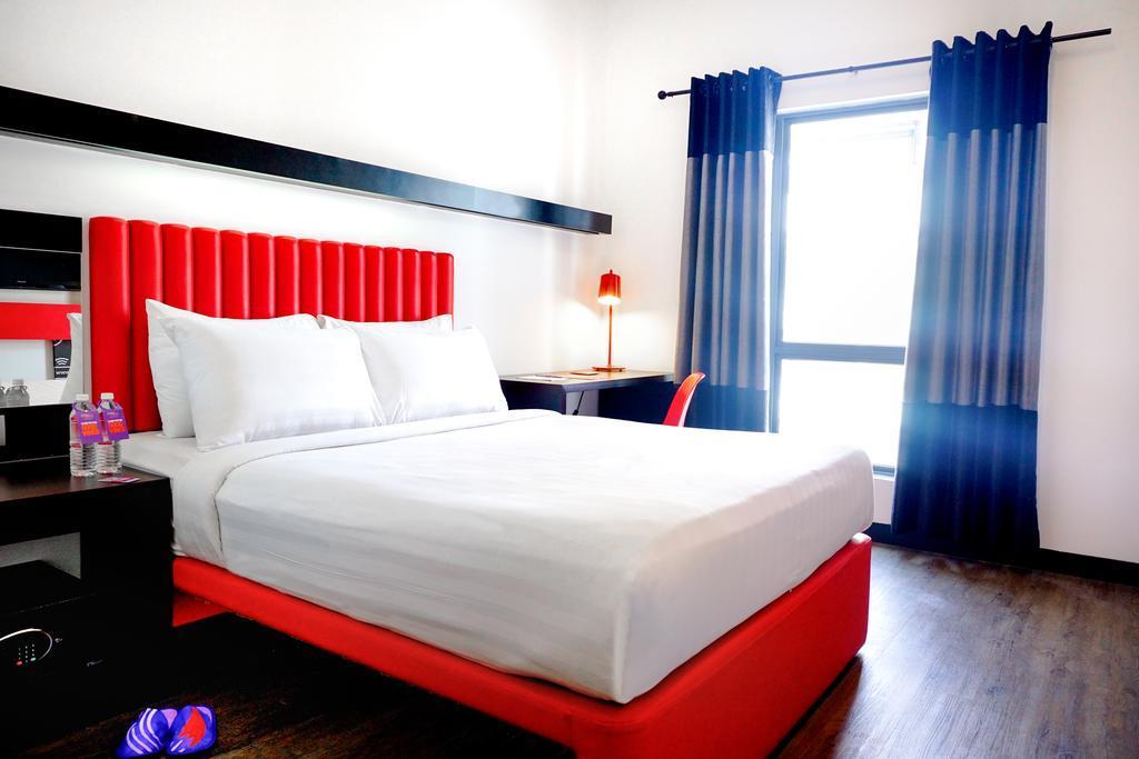 Fox Lite Hotel Dpulze Cyberjaya Extérieur photo