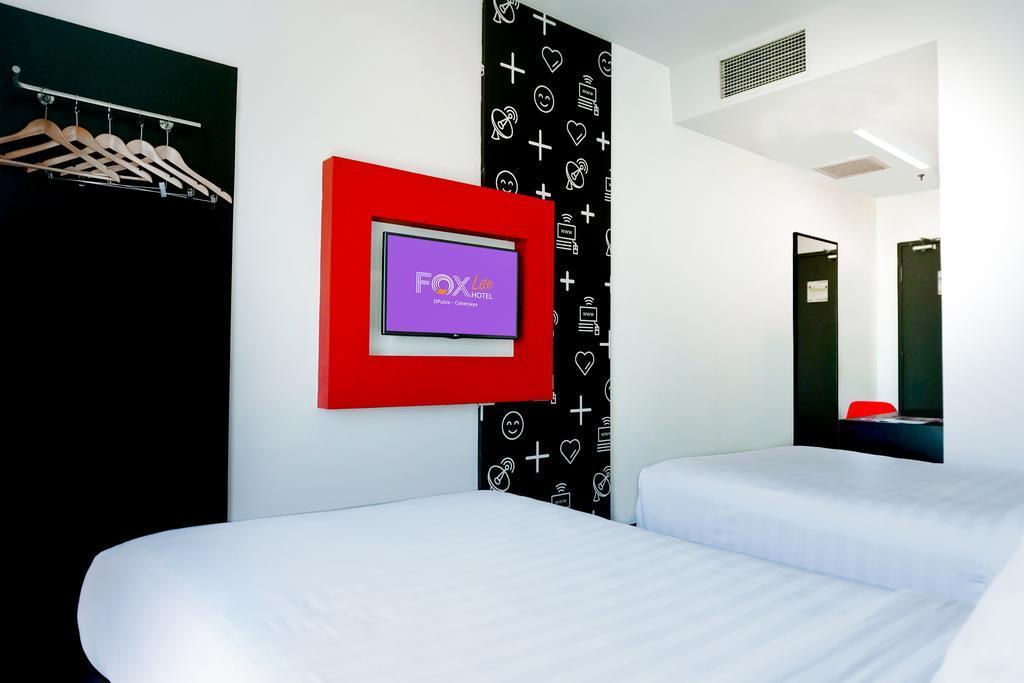 Fox Lite Hotel Dpulze Cyberjaya Extérieur photo